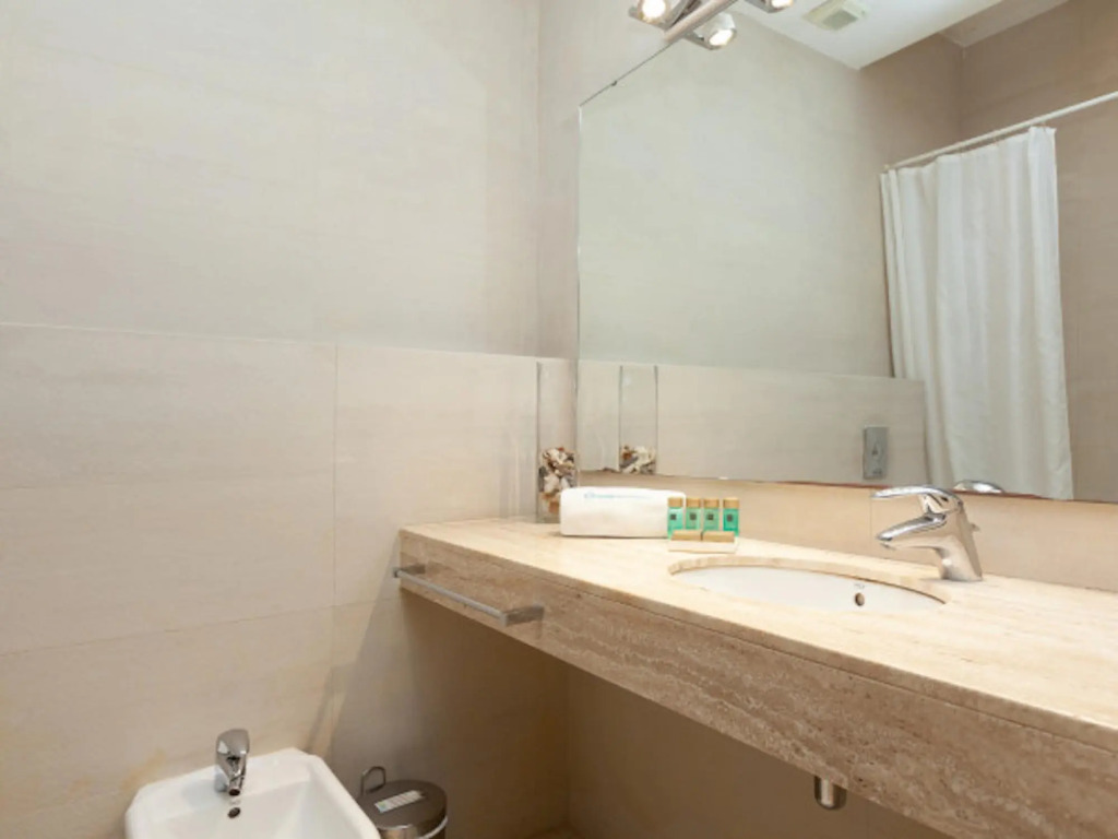 GAUDIR 7 · Bright & comfortable apart. near Passeig de Gracia