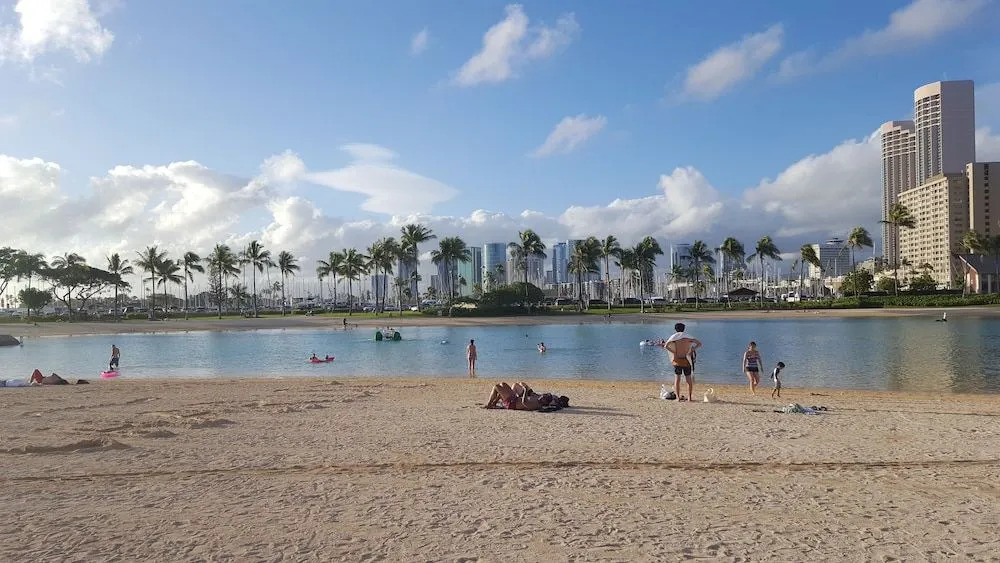 Hawaii  2 Min From The Beach