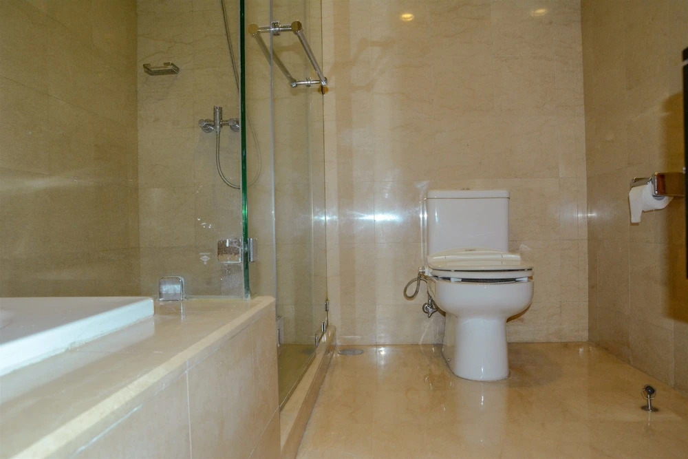 3 Bedrooms Premium Sudirman Residence by Travelio