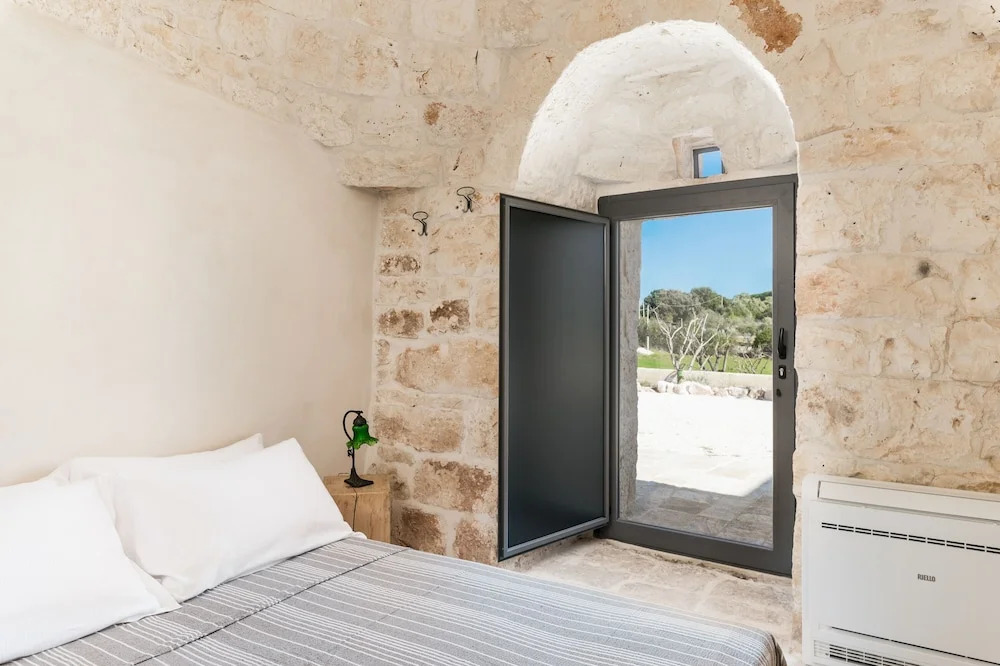 Trullo La Dolina by Wonderful Italy