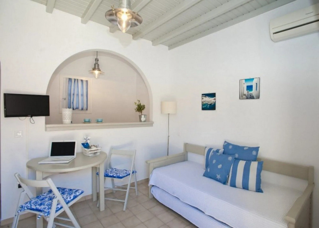 Gryparis Club Apartments