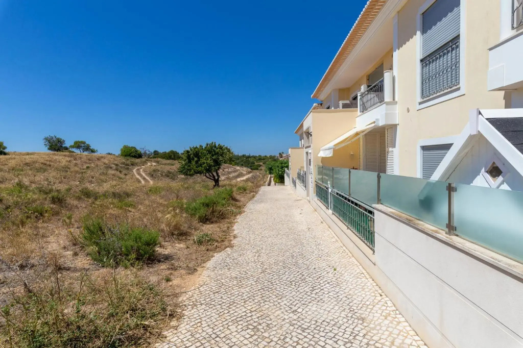 Santa Maria Apartment at Porto de Mos beach