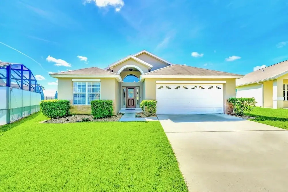 4BR Home w Private Pool Hot tub - Near Disney