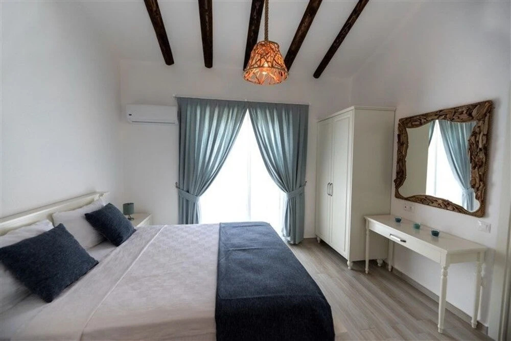 Villa Daisy 2 by Villamnet