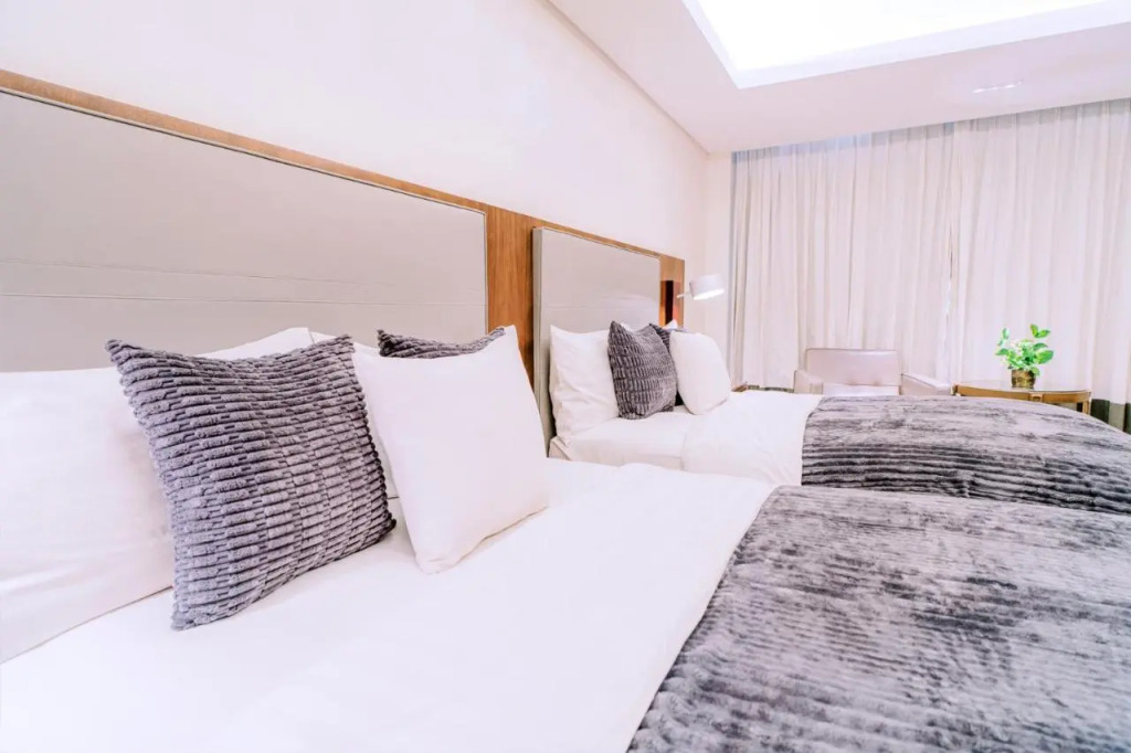 MCollection - Convenient City Stay in Iloilo Business Park