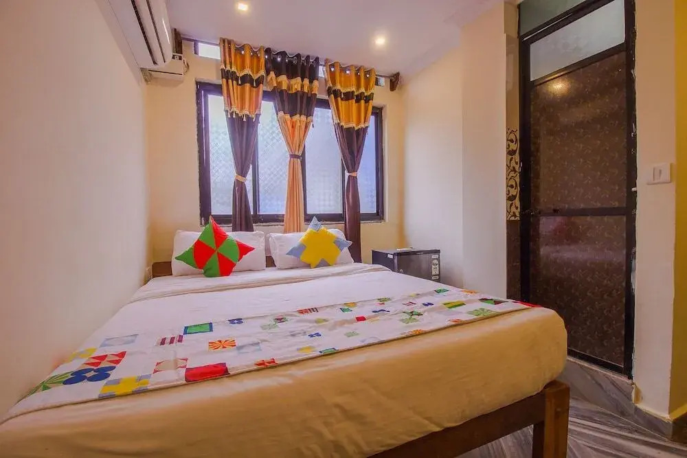 Home Elegant Stay By OYO Rooms