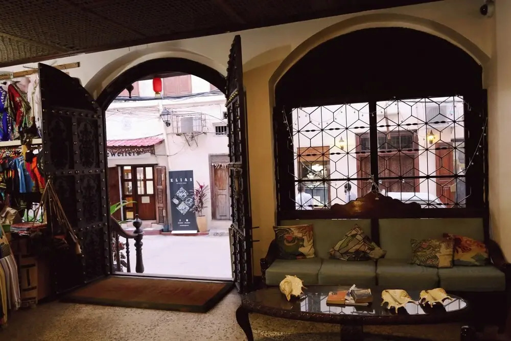 Shangani Hotel