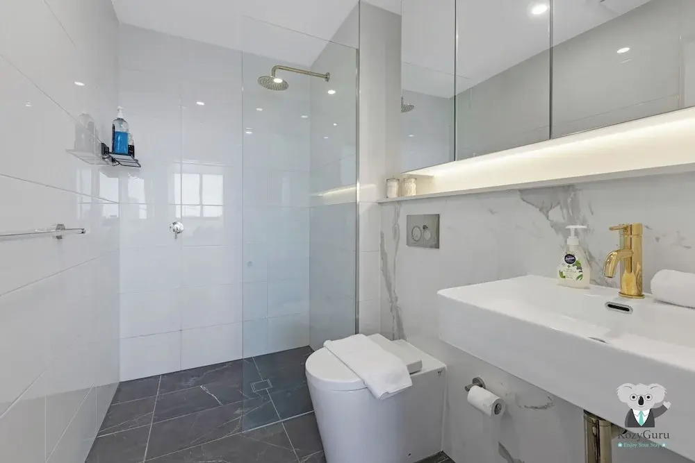 Kozyguru | Wentworth Point | 2B Apt+Free Parking