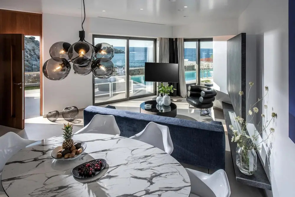 Made By The Sea Villas 17 Bdrm