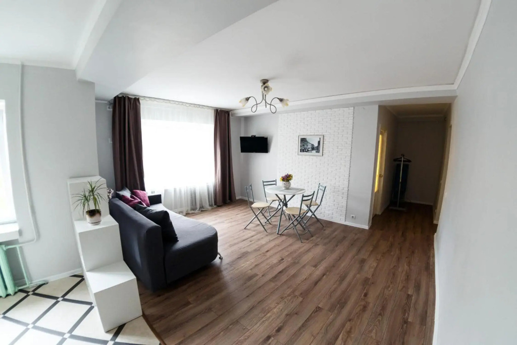 Chornovola Avenue Apartment
