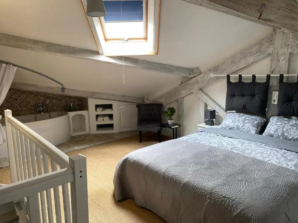 Appartement cosy et moderne, proche Cité des Papes