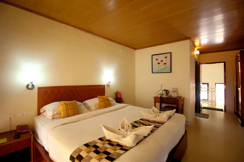 Deshadan Mountain Resort -The highest resort in Munnar