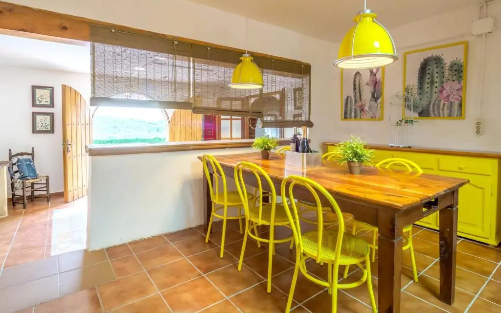 House With 5 Bedrooms in Can Trabal, With Wonderful Mountain View, Enclosed Garden and Wifi - 16 km From the Beach