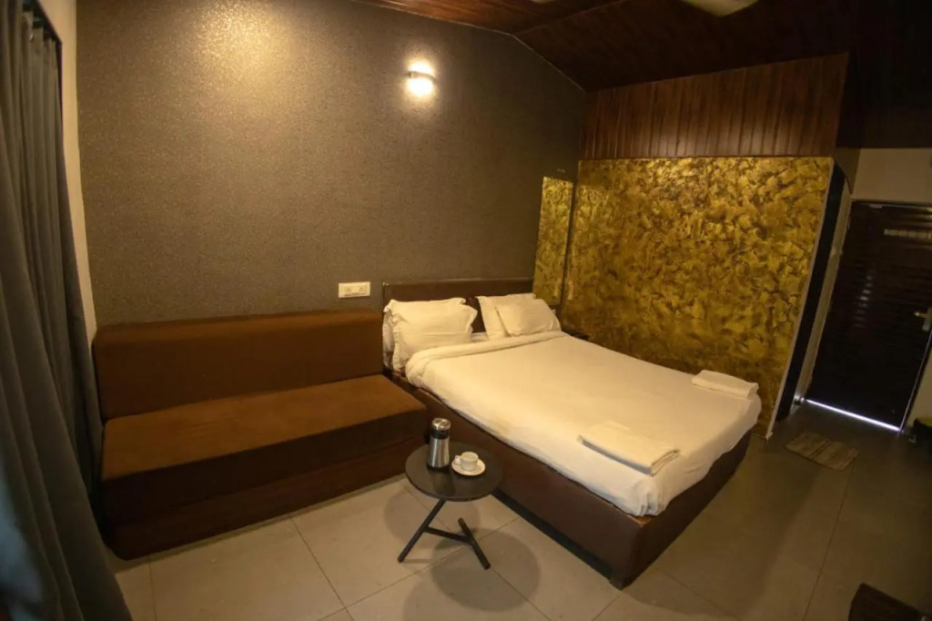 Canal Touch Resort