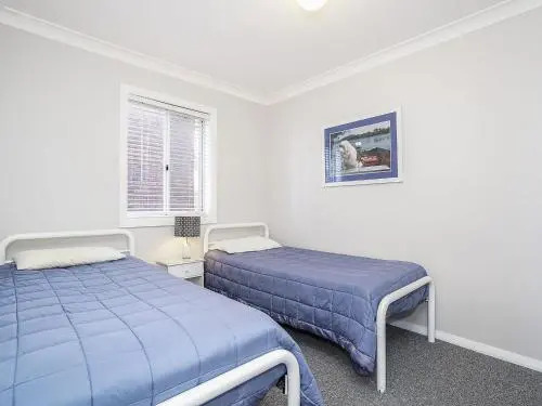 Beachcomer, Unit 1 - The Entrance, NSW