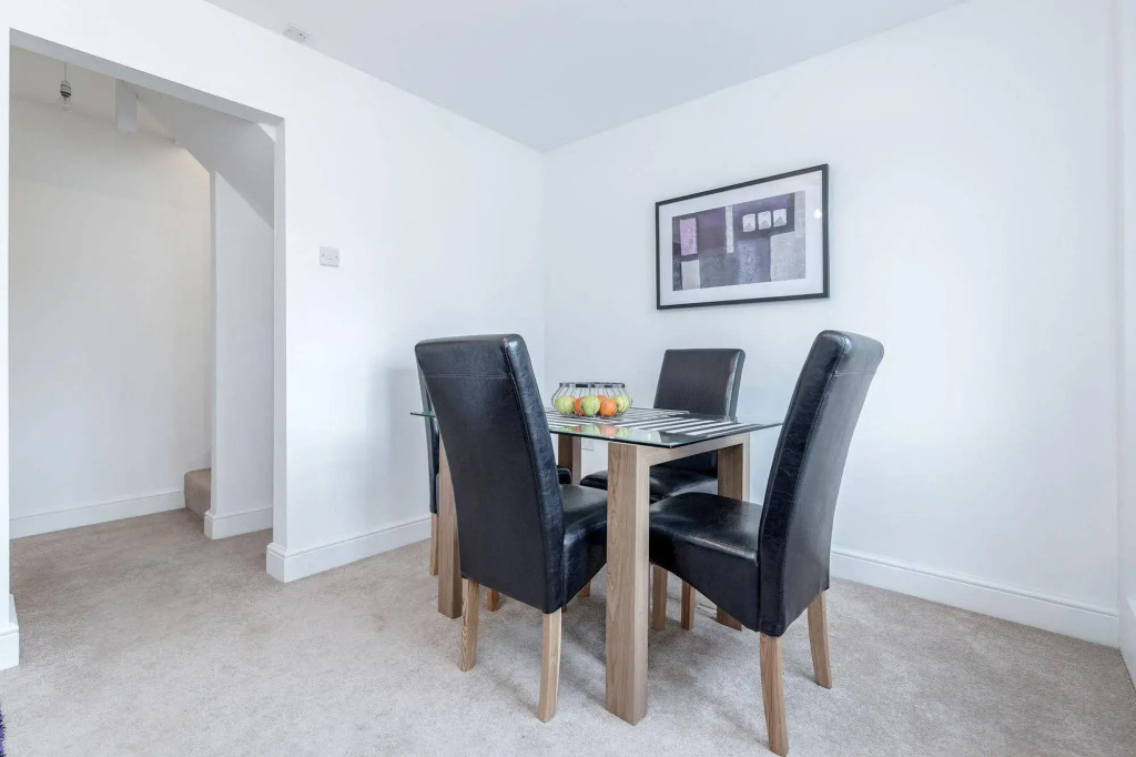 Royal Apartments - Heathrow