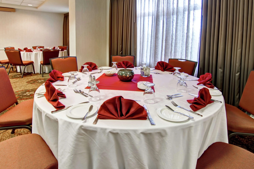 Hilton Garden Inn Calgary Airport