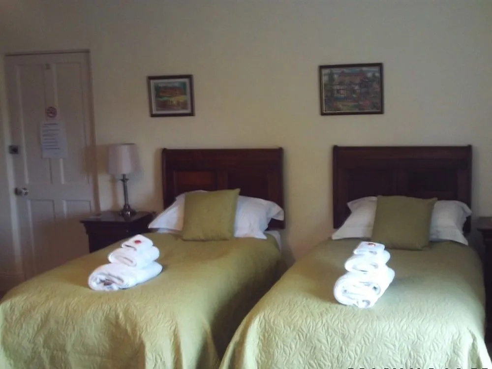 Pyle Guest House