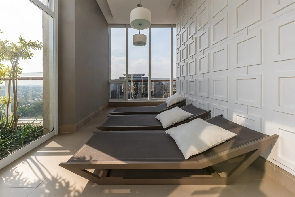Apartamento luxuoso com vaga e ótima localização | Vila Olímpia