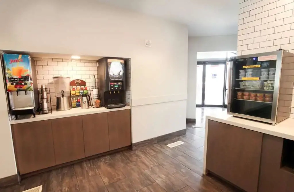 Best Western Plus Cotton Tree Inn