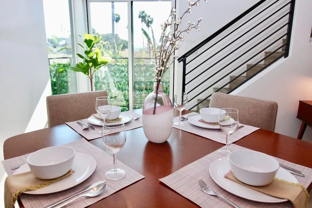 Los Angeles Villas 3BR 3BT Parking