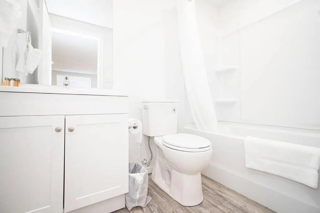 Luxurious 3 Bedroom Townhouse Free Parking and Wifi