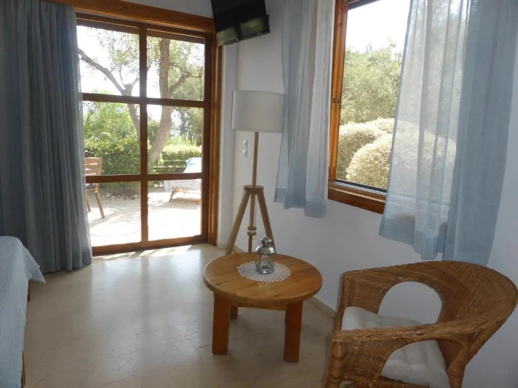 Aeolia Apartments