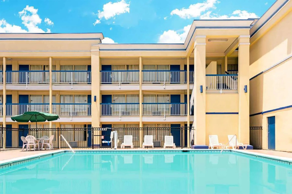 Days Inn Shreveport