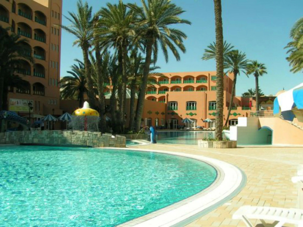 Hotel Marabout - Families and Couples Only