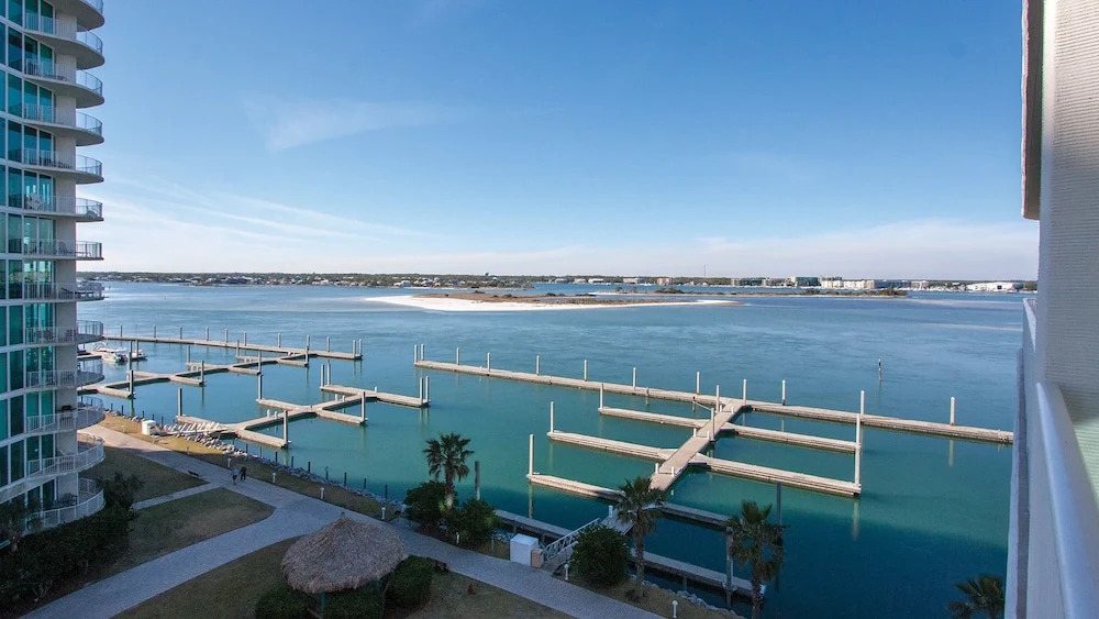 Two Bedroom With Breathtaking Views - Unit Crc0616