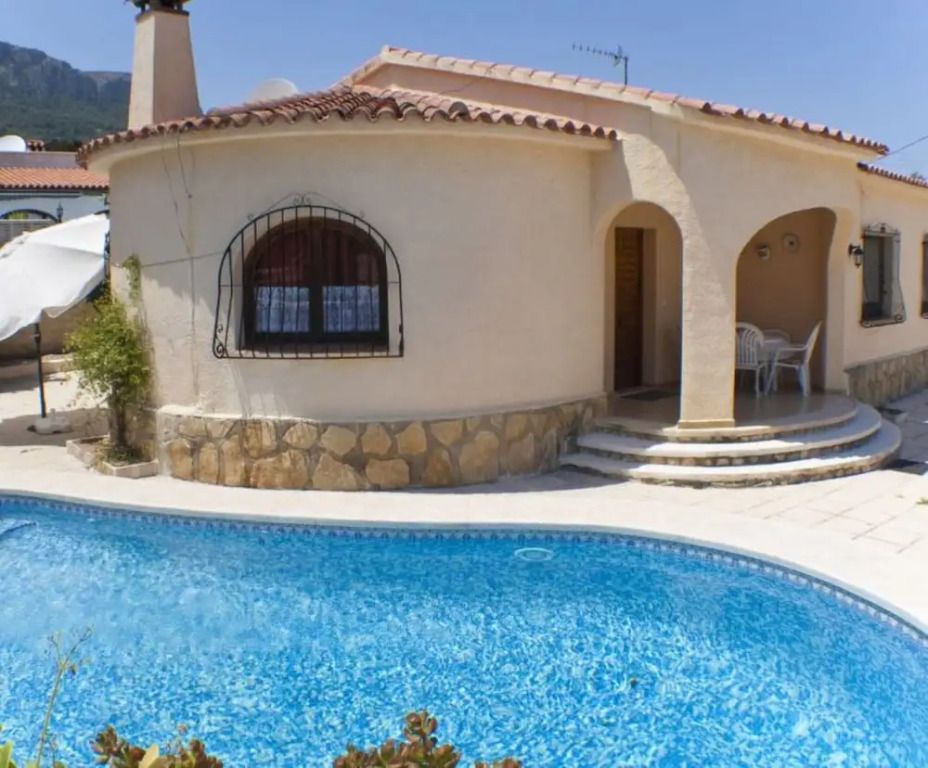 Villa - 3 Bedrooms with Pool and WiFi - 106441