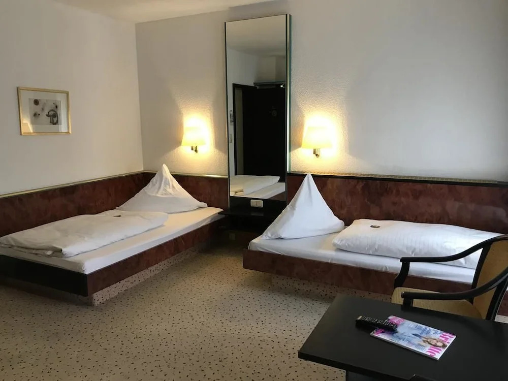 Hotel Bitterfelder Hof