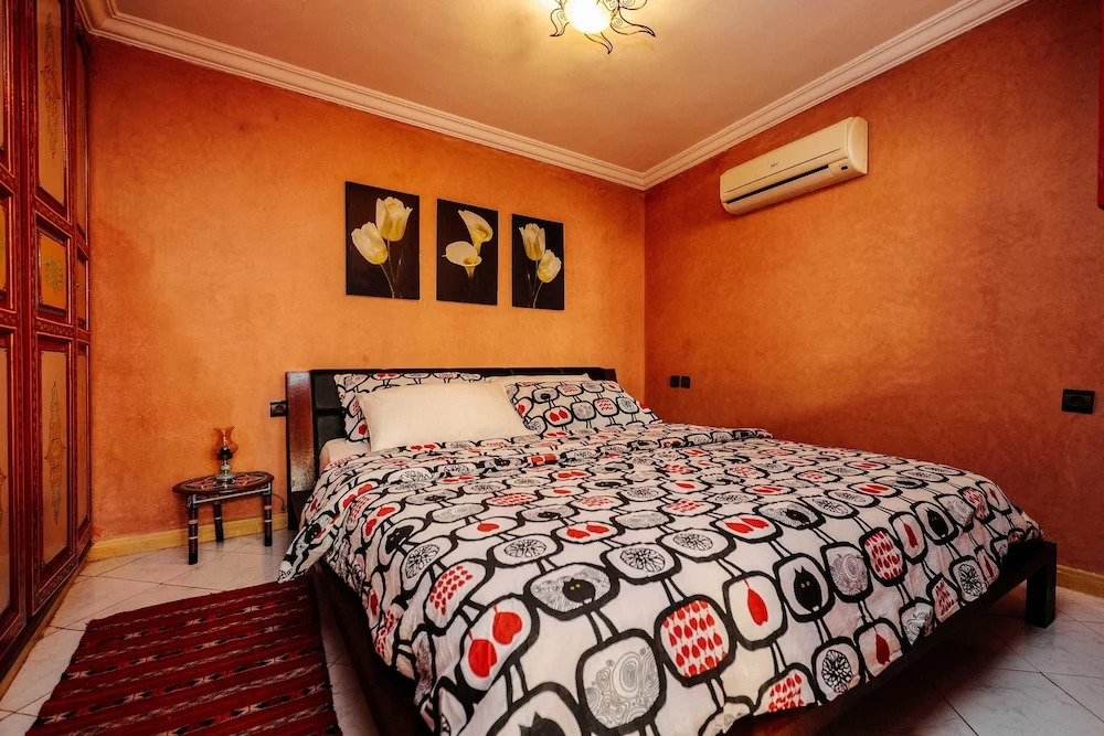 Riad For S