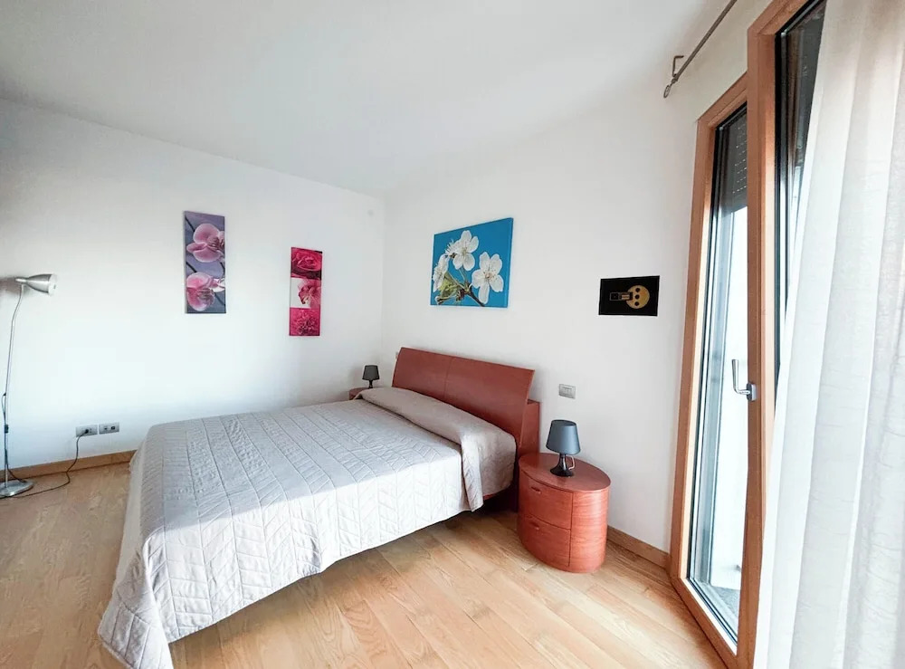 Stylish Flat With sea View