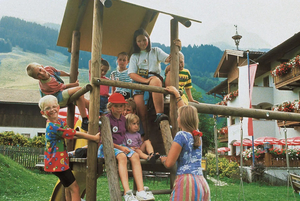 Bauernhofhotel "die Unterbergerin" - Zimmer mit Frühstück und Ferienwohnungen in Gastein mit GRATIS Thermeneintritt