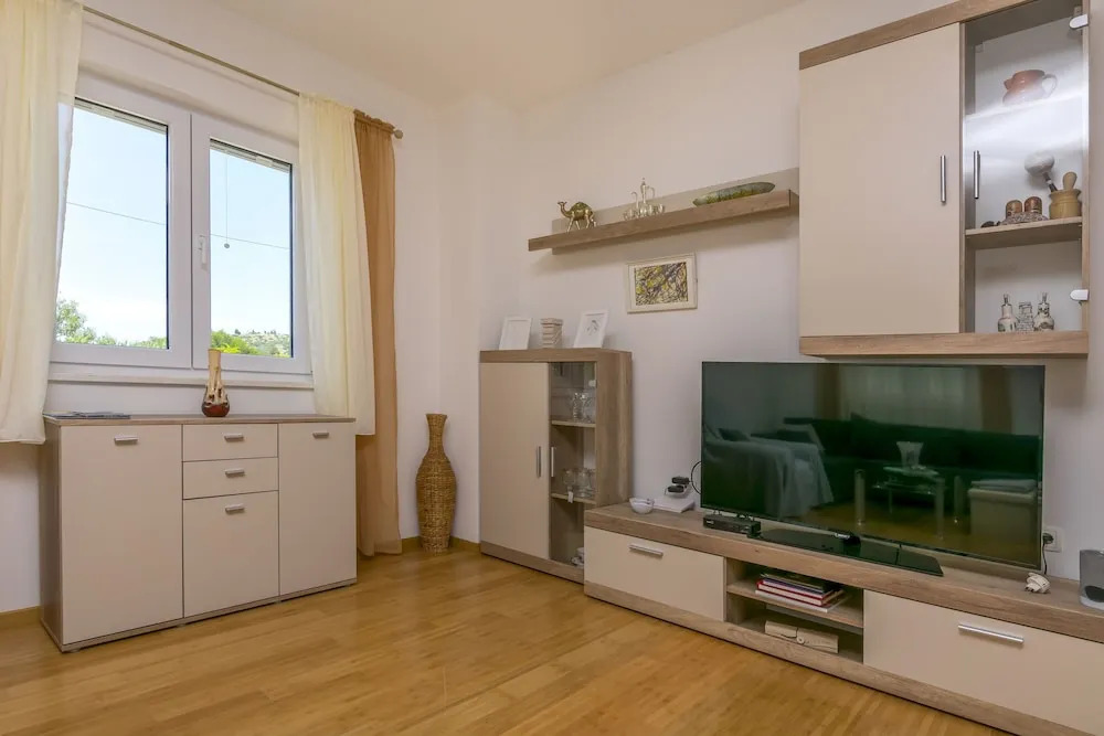 House Aria