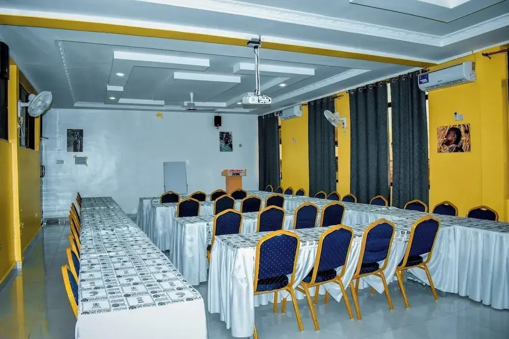 Ateker Hotel