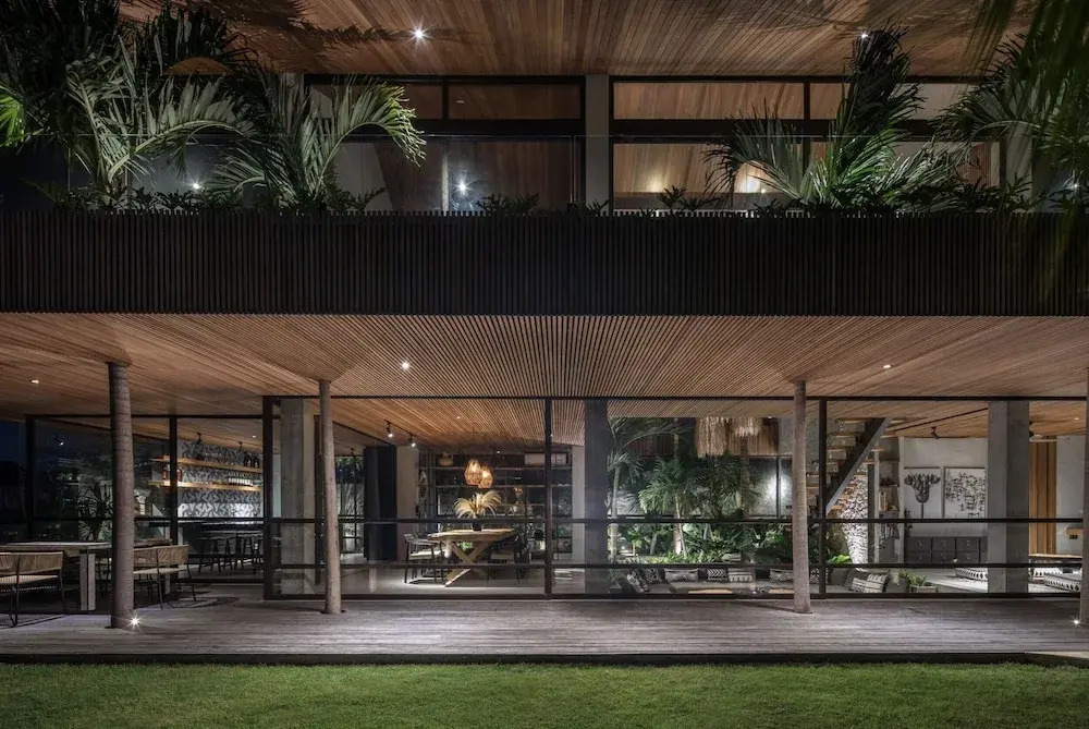 Exceptional Architect's 5BR Villa, an Oasis Gem in Canggu Centre