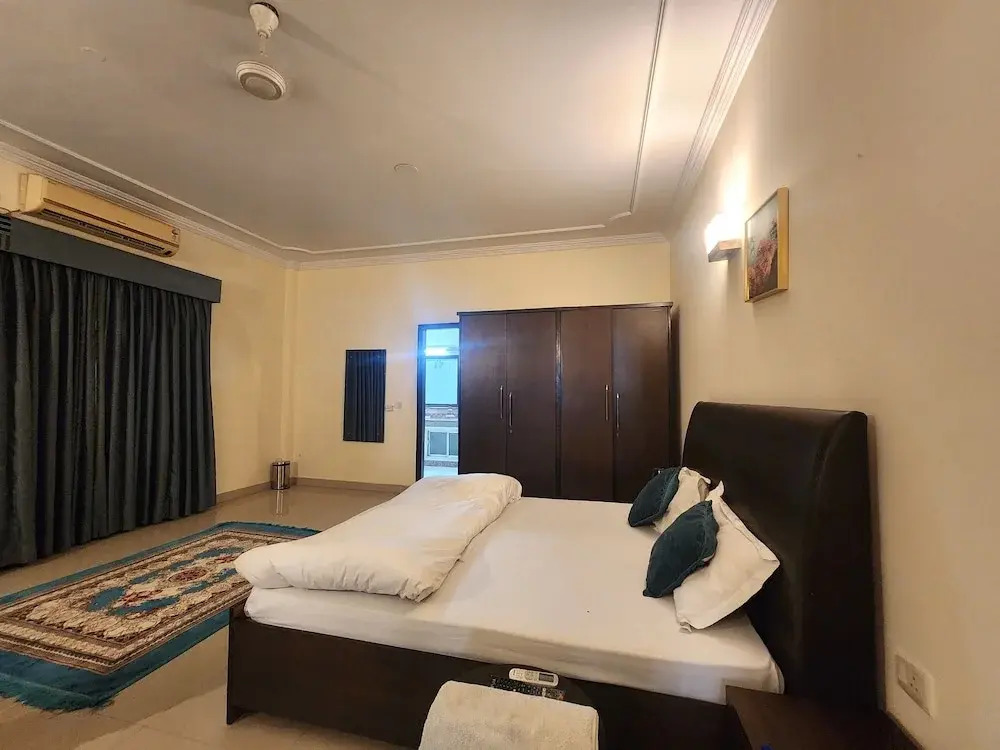 Hotel The Own Stay-Urban Boutique