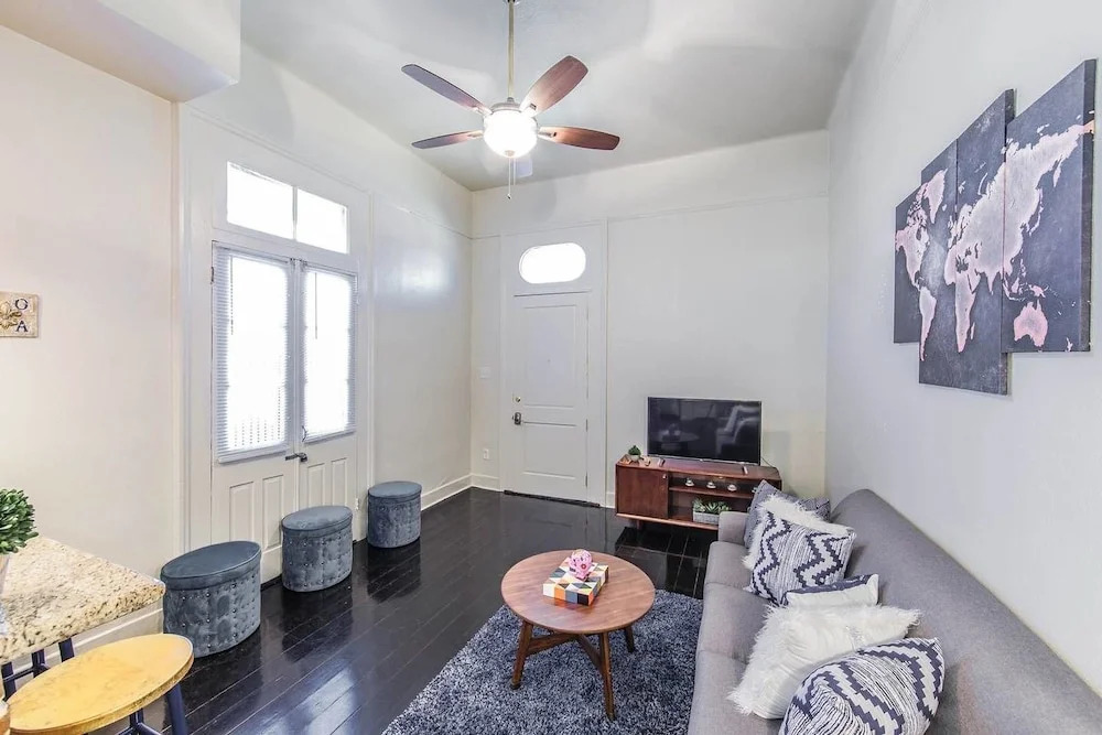 Authentic 2br/2ba in Historic Treme by Domio