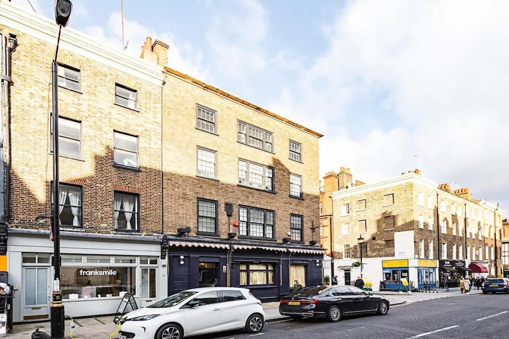 Stunning Oxford Street Apartments
