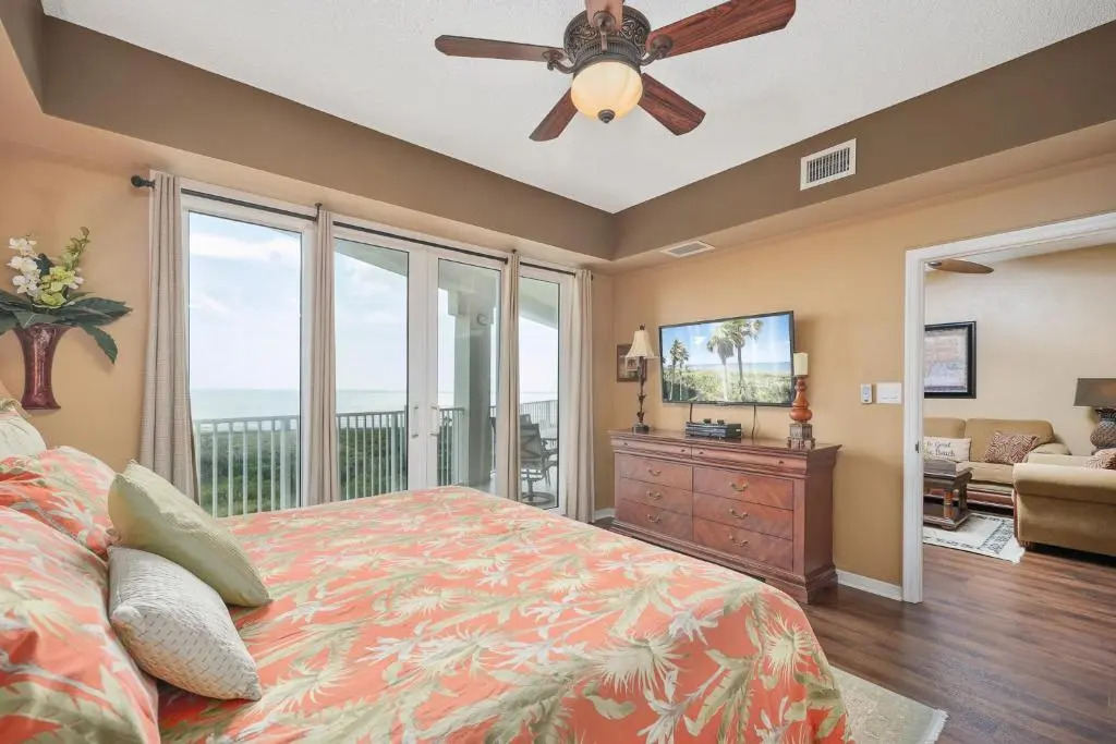 Surf Club I 1403, 2 Bedrooms, Sleeps 6, 4th Floor, Ocean Front, Pool, WiFi