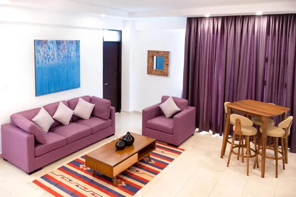 LAziz Suites - Near Aga Khan Hospital