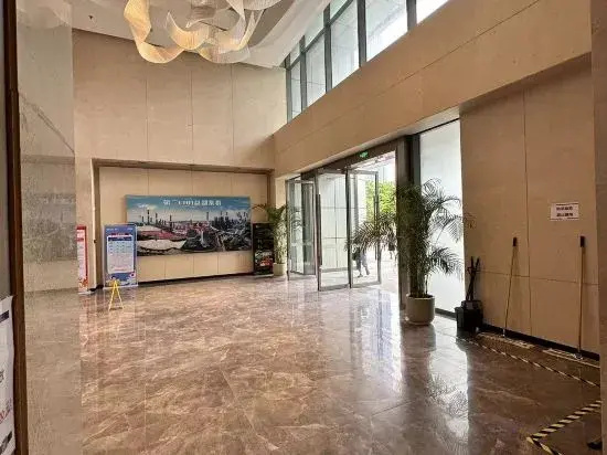 Yunqi International Apartment (Guangzhou International Financial City Sanxi Subway Station Store)