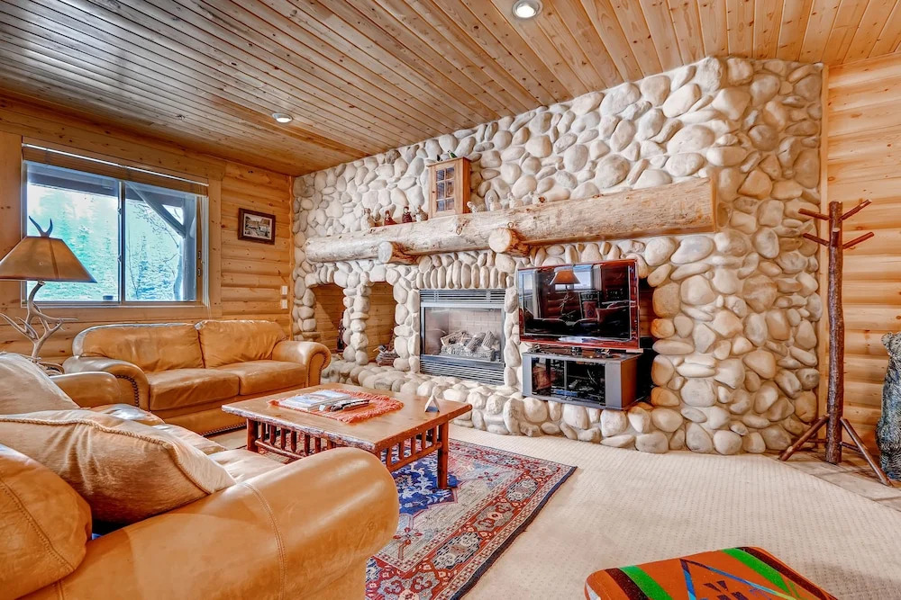 Black Bear Lodge