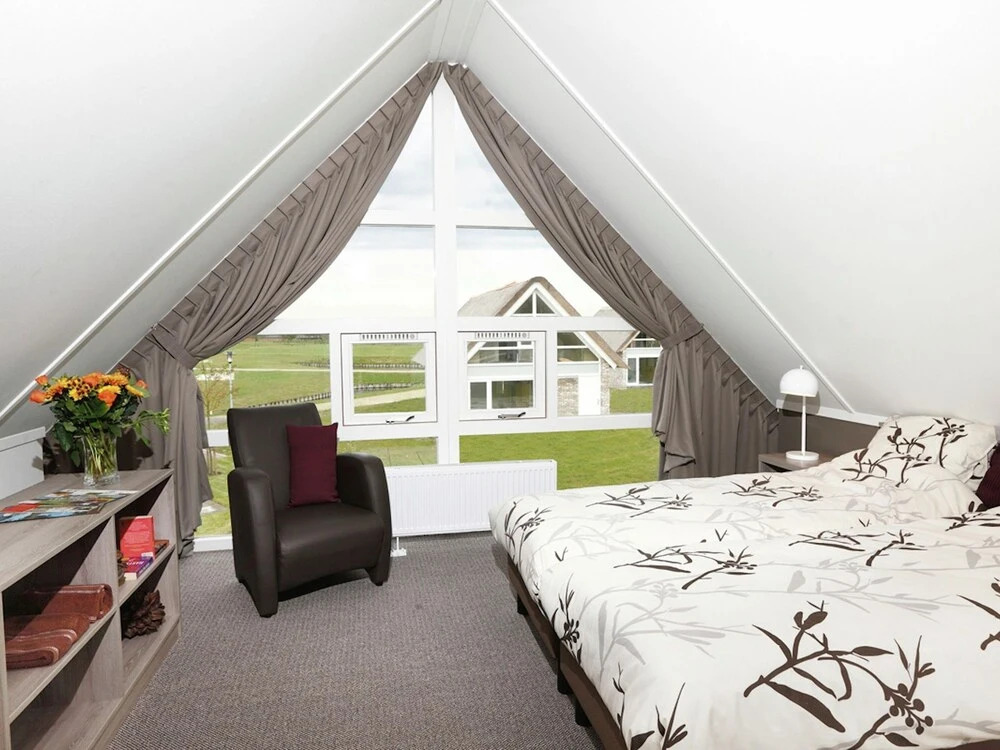 Spacious Holiday Home With Garden