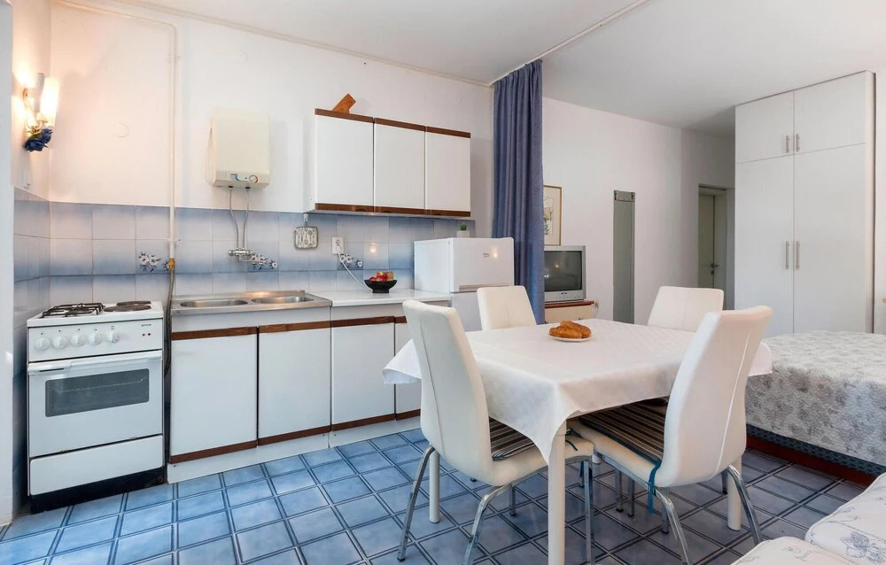 Nice Apartment in Pula With 2 Bedrooms and Wifi