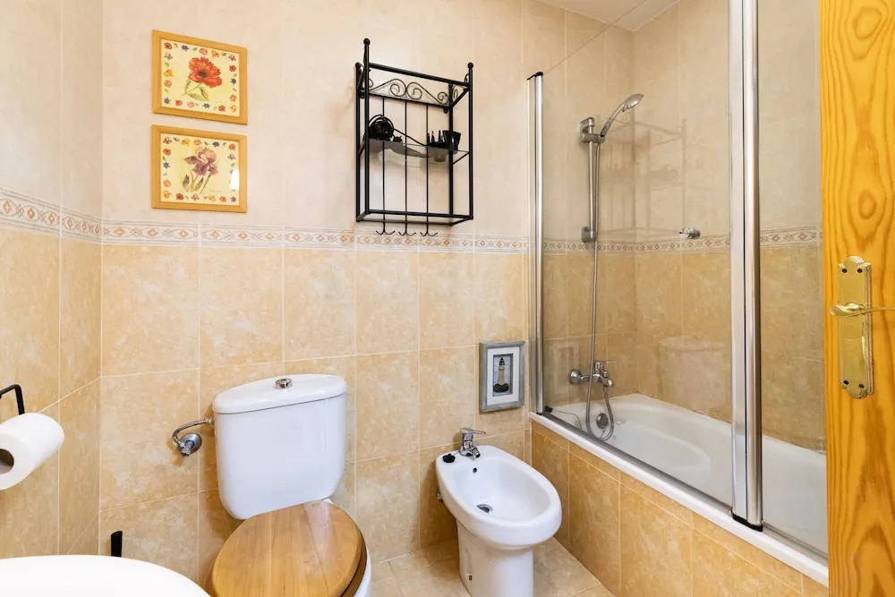 Colinas del Faro - Modern 2BR Apartment With Big Terrace, 10 Mins Walk to the Beach