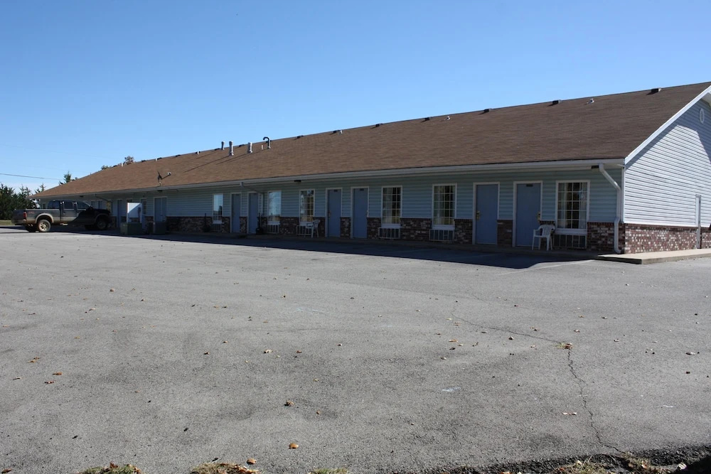 Boomtown Inn