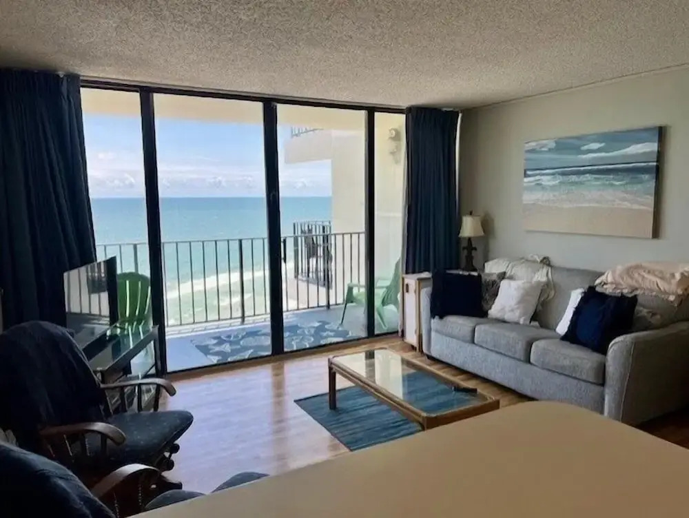 Royal Garden Resort 904 2 Bedroom Condo by RedAwning